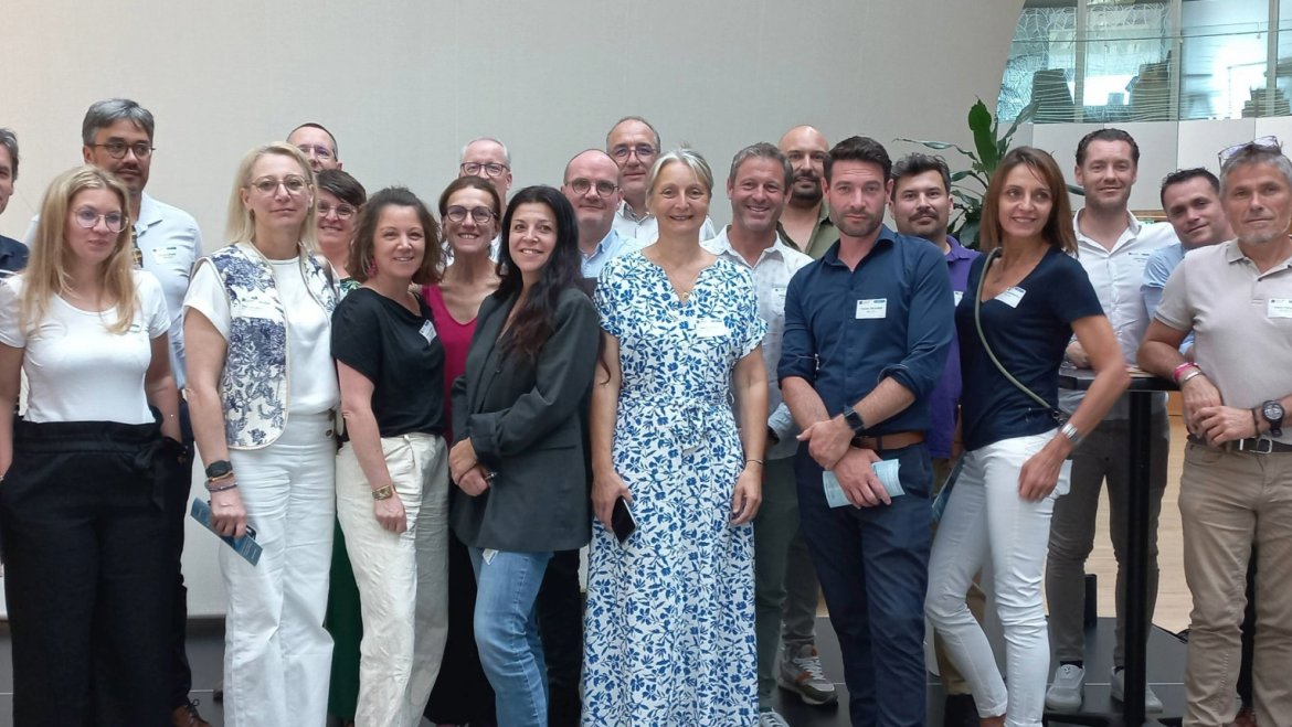Groupe Plato, composé d’une dizaine de chefs d’entreprise et de cadres dirigeants sarthois.